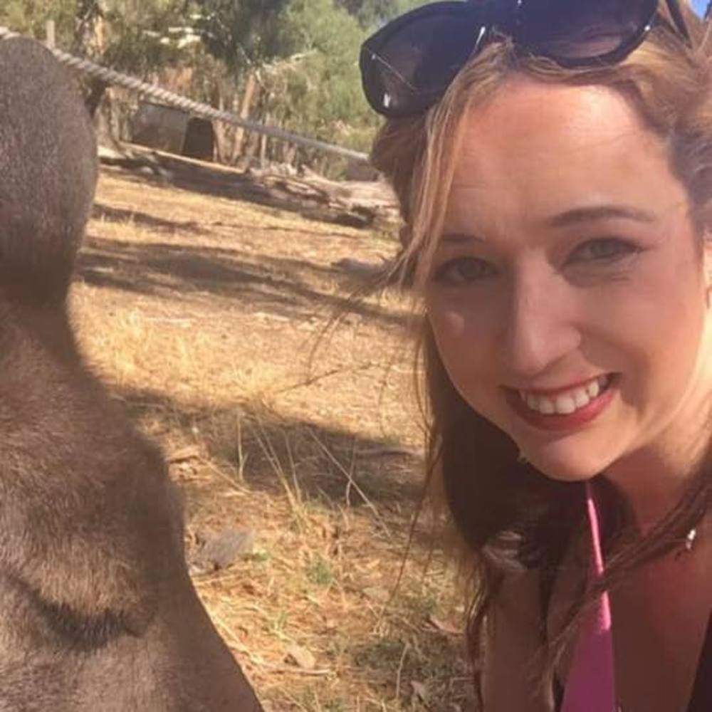 Meet your Posher, Debbie